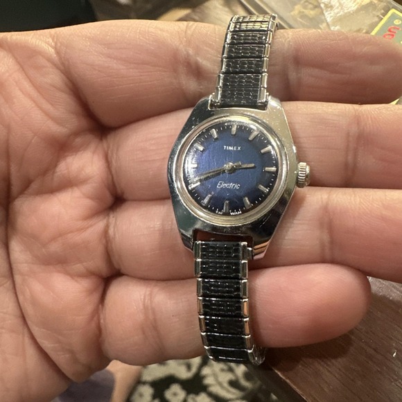 Working Vintage Timex Electric Blue Dial Womens Quartz Watch New Strap 23mm 6.5